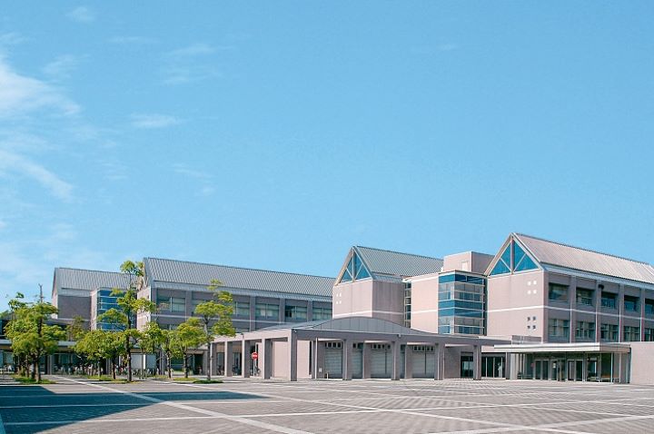 三重県立看護大学